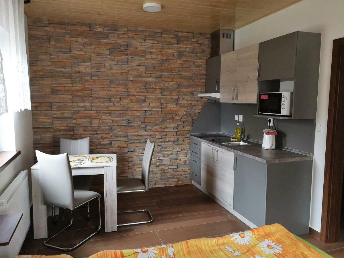 Apartmany Nad Rekou Svoboda nad Upou Ngoại thất bức ảnh